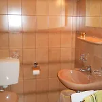 Πανσιόν Gasthaus Raiffeisen 3*