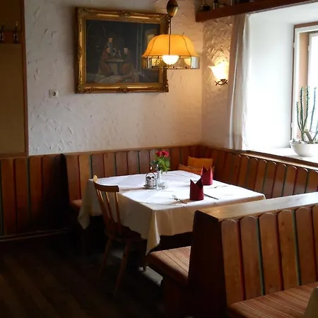 Gasthaus Raiffeisen انرفلغراتن