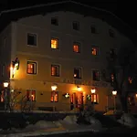 Gasthaus Raiffeisen Gæstehus Innervillgraten